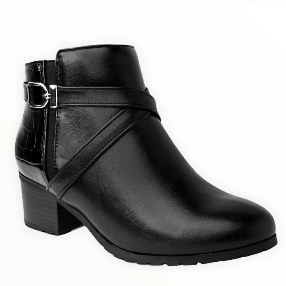 Karen Scott Women’s Francess Booties in Size 9.5